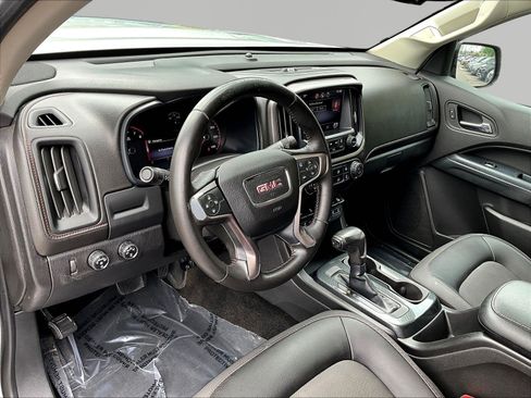 Used 2015 GMC Canyon SLE w/ All-Terrain Package AWD/4WD image 18