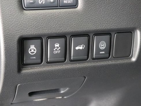 Used 2020 Nissan Murano SL w/ Moonroof Package AWD/4WD image 28
