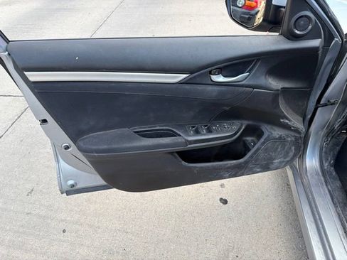 Used 2017 Honda Civic EX image 12