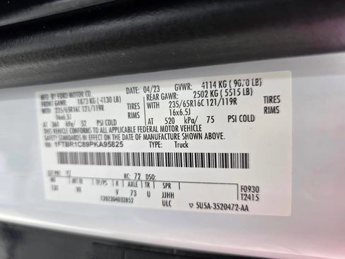 Used 2023 Ford Transit 250 Medium Roof image 23