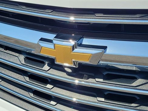 Used 2026 Chevrolet Traverse LT image 29