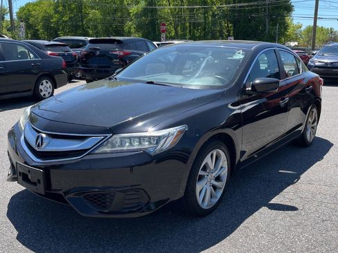 Used 2017 Acura ILX FWD image 2