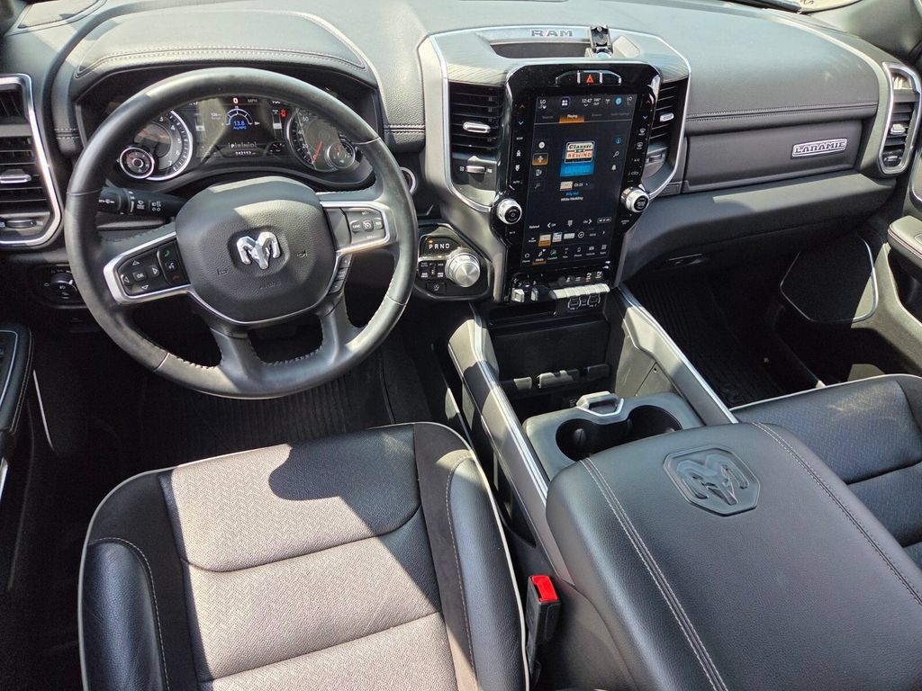 Used 2023 RAM 1500 Laramie AWD/4WD image 7