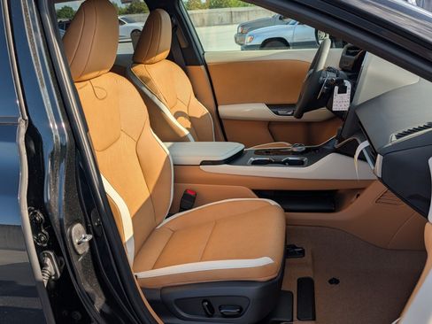New 2026 Lexus RZ 350e 2WD w/ Convenience Package image 18