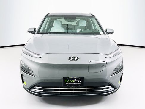 Used 2023 Hyundai Kona SE w/ Cargo Package image 2