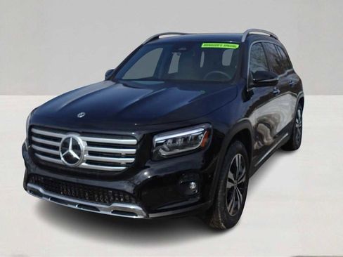 Used 2026 Mercedes-Benz GLB 250 4MATIC image 1