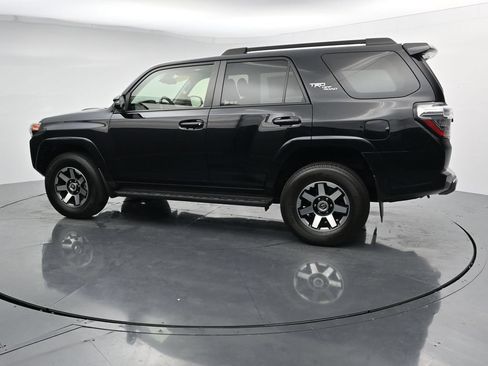 Used 2023 Toyota 4Runner TRD Off-Road Premium AWD/4WD image 5