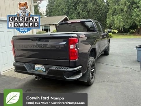 Used 2023 Chevrolet Silverado 1500 Custom Trail Boss w/ LPO, Dark Essentials Package AWD/4WD image 5