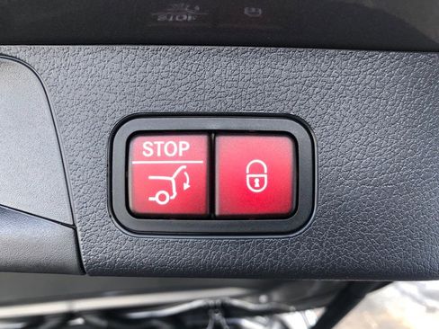 New 2026 Mercedes-Benz GLB 250 GLB 250 image 39