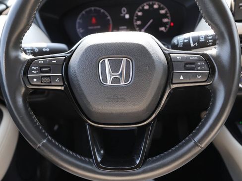 Used 2024 Honda HR-V EX-L image 18