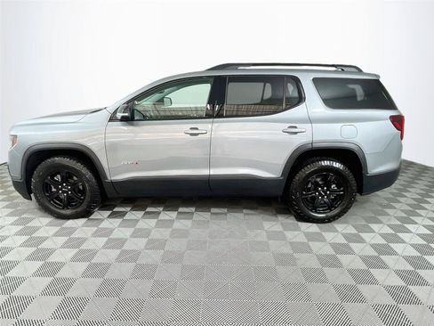 Used 2023 GMC Acadia AT4 w/ Technology Package AWD/4WD image 4