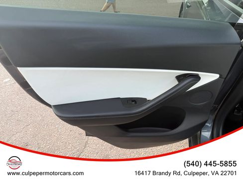 Used 2020 Tesla Model Y Long Range AWD/4WD image 10