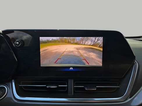 Used 2025 Chevrolet Trax ACTIV w/ Driver Confidence Package image 24