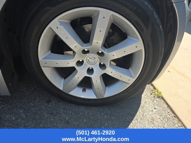 Used 2005 Nissan 350Z Touring RWD image 2