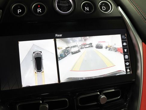 Used 2021 Aston Martin DBX AWD/4WD image 14
