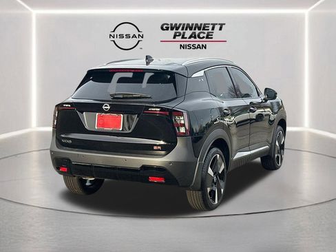 New 2026 Nissan Kicks SR FWD image 5