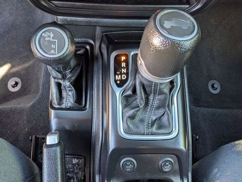 Used 2024 Jeep Wrangler Sport AWD/4WD image 15
