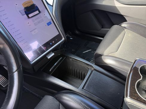 Used 2018 Tesla Model X 100D image 13