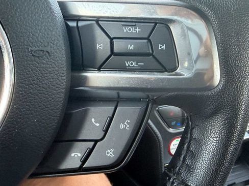 Used 2016 Ford Mustang GT Premium w/ Equipment Group 401A RWD image 22