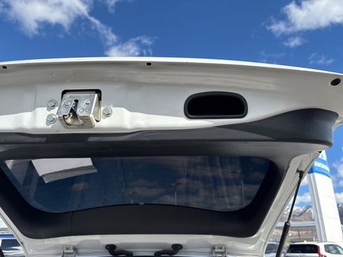 Used 2015 Mitsubishi Outlander GT image 26