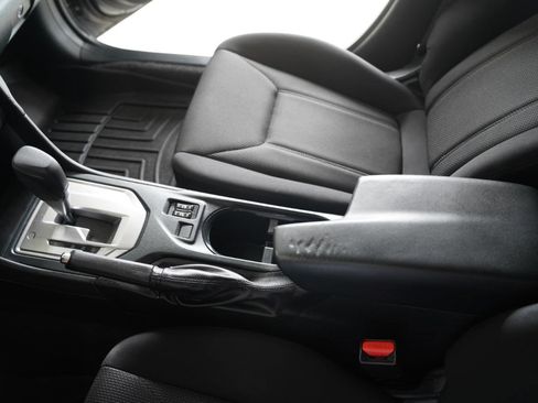 Used 2022 Subaru Impreza 2.0i Premium image 21