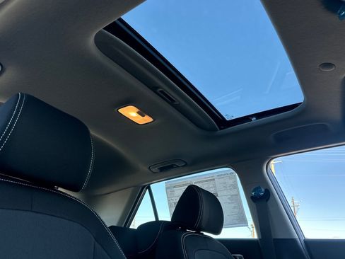 New 2026 Hyundai Venue SEL image 17