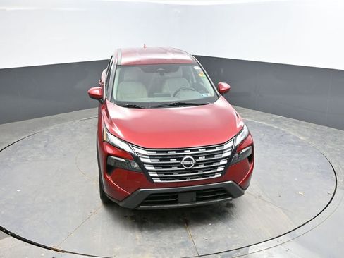 Used 2025 Nissan Rogue SV image 17