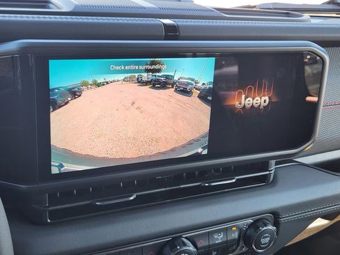 New 2026 Jeep Wrangler Unlimited Rubicon image 13