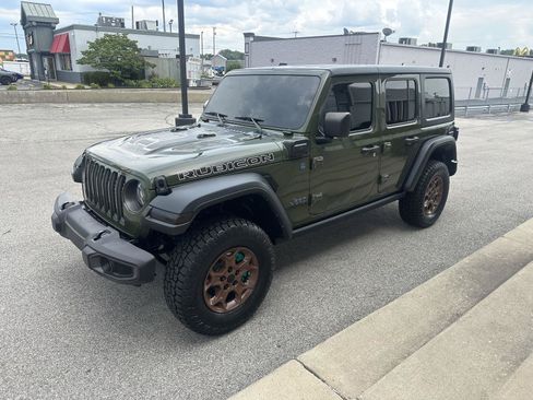 Used 2023 Jeep Wrangler Unlimited Rubicon 4xe w/ Safety Group AWD/4WD image 6