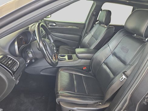 Used 2020 Jeep Grand Cherokee Overland RWD image 10