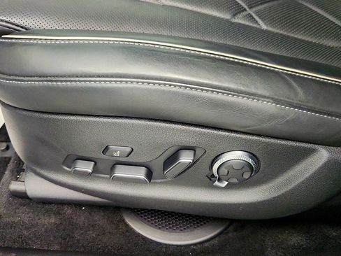 Used 2025 Genesis GV80 3.5T Prestige image 12