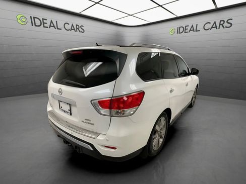 Used 2015 Nissan Pathfinder Platinum w/ Family Entertainment Package AWD/4WD image 5