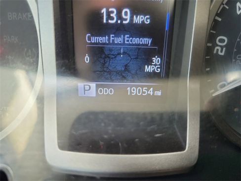 Used 2023 Toyota Tacoma SR5 image 18