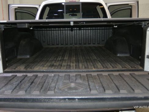 Used 2005 Dodge Dakota SLT image 34