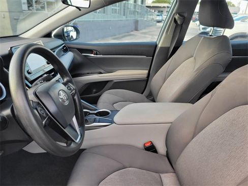 Used 2022 Toyota Camry LE image 18
