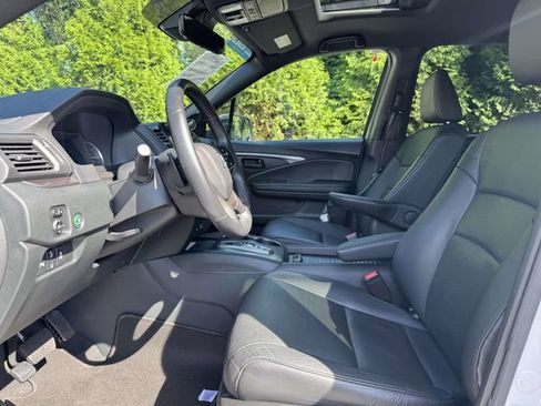 Certified 2023 Honda Passport EX-L image 14