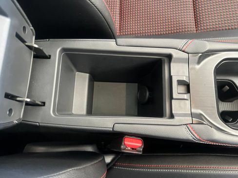 Used 2025 Nissan Kicks SR w/ SR Premium Package AWD/4WD image 27