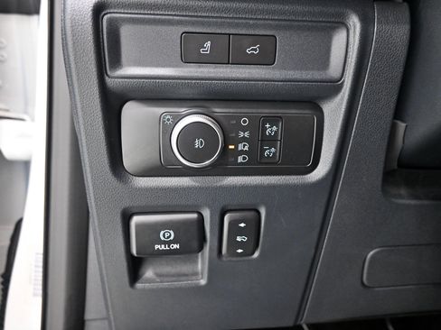 Used 2022 Ford Expedition Max Limited AWD/4WD image 9