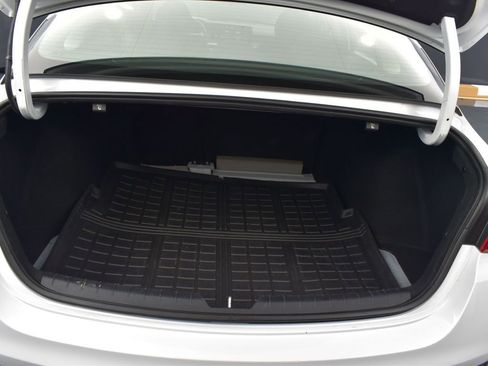 Used 2023 Kia K5 LXS image 9