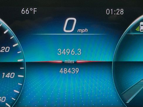 Used 2020 Mercedes-Benz GLE 350 4MATIC image 8