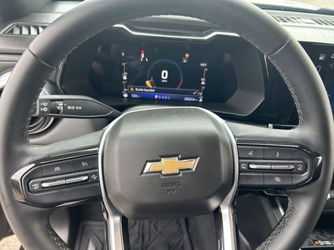 Used 2023 Chevrolet Colorado LT w/ LT Convenience Package II RWD image 13