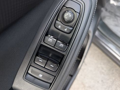 Used 2023 Subaru Forester Premium AWD/4WD image 16