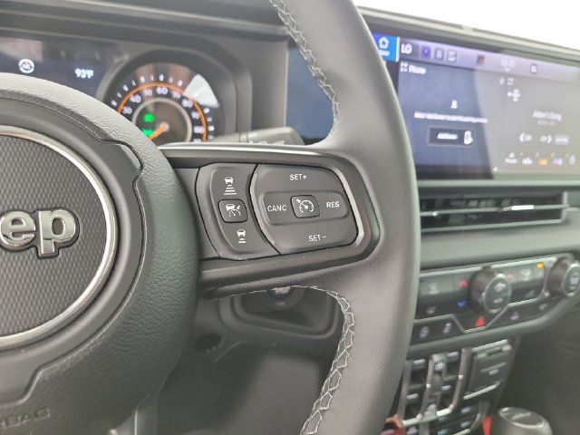 Used 2026 Jeep Gladiator Mojave AWD/4WD image 20