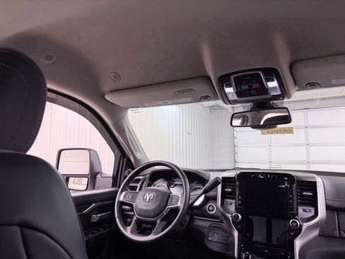 Used 2024 RAM 2500 Laramie AWD/4WD image 32