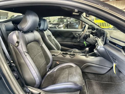 Used 2025 Ford Mustang Dark Horse w/ Dark Horse Handlin Package RWD image 29