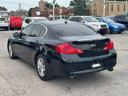 Used 2015 INFINITI Q40 w/ Moonroof Package RWD image 8