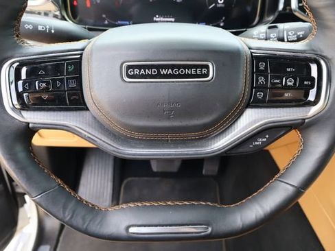 Used 2023 Jeep Grand Wagoneer L Series III AWD/4WD image 13