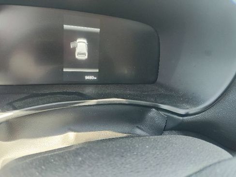 Certified 2025 Kia Soul LX w/ LX Technology Package FWD image 4