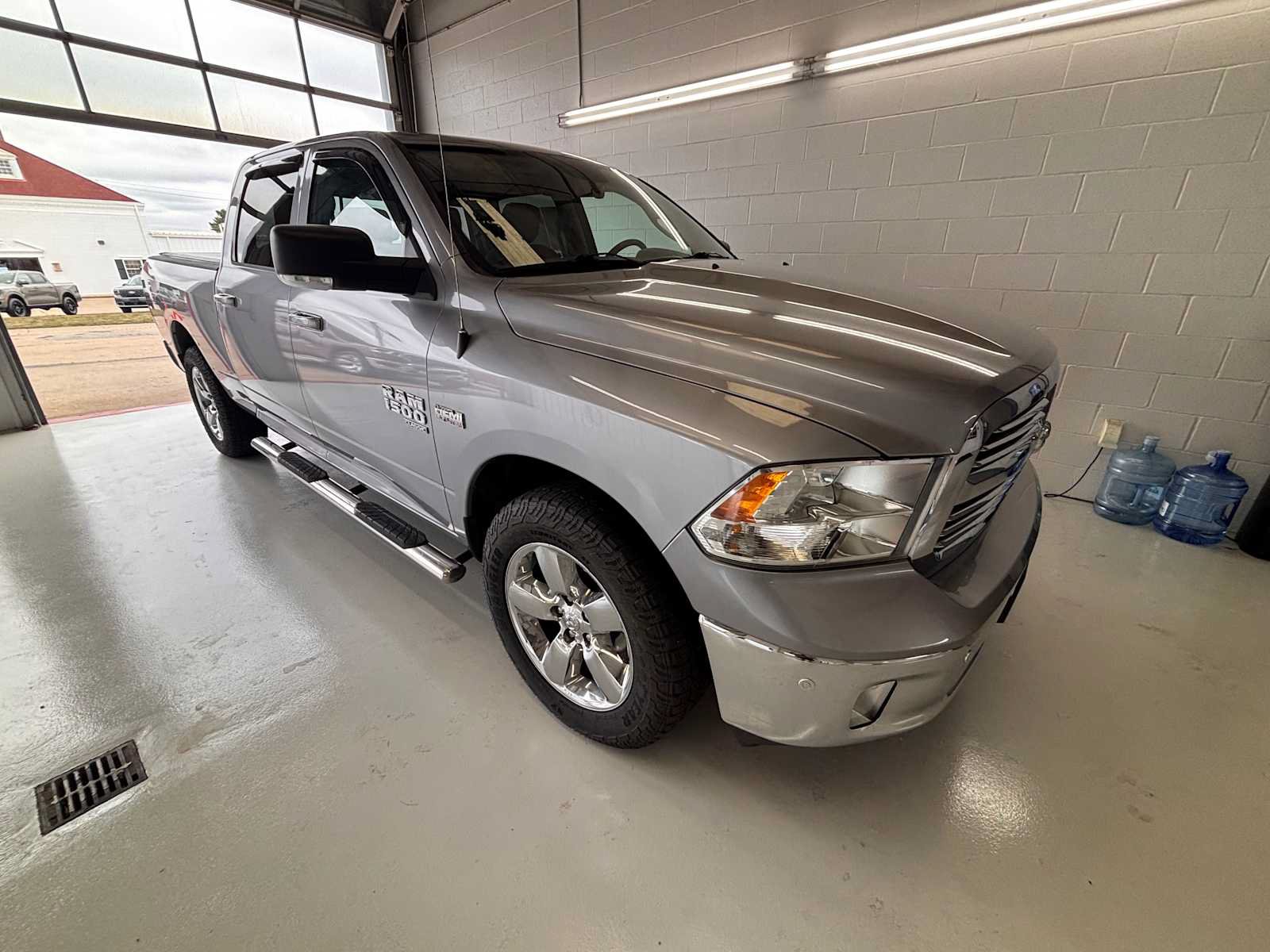 Used 2019 RAM 1500 Big Horn AWD/4WD image 1