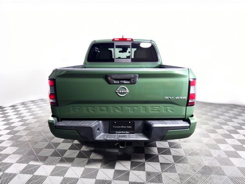Used 2022 Nissan Frontier SV AWD/4WD image 11